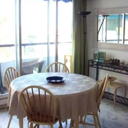 Hostnfly - Charming Studio In The Heart Of 4 People Cannes