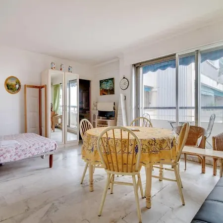 Appartement Hostnfly - Charming Studio In The Heart Of 4 People