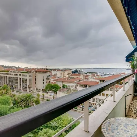 Hostnfly - Charming Studio In The Heart Of 4 People Cannes